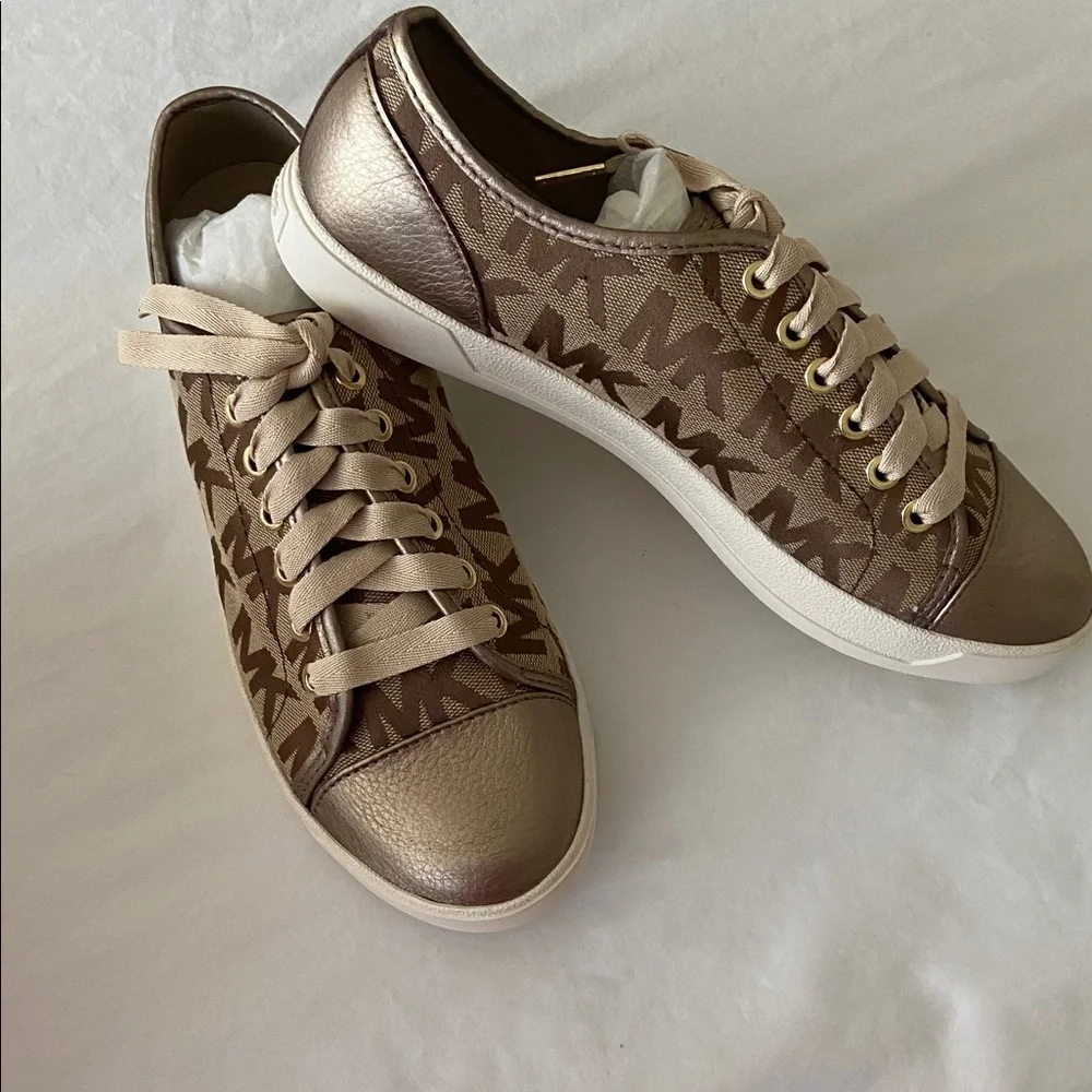 Michael Kors MK City Sneaker Monogram Jacquard Size 8.5 - Picture 4 of 11
